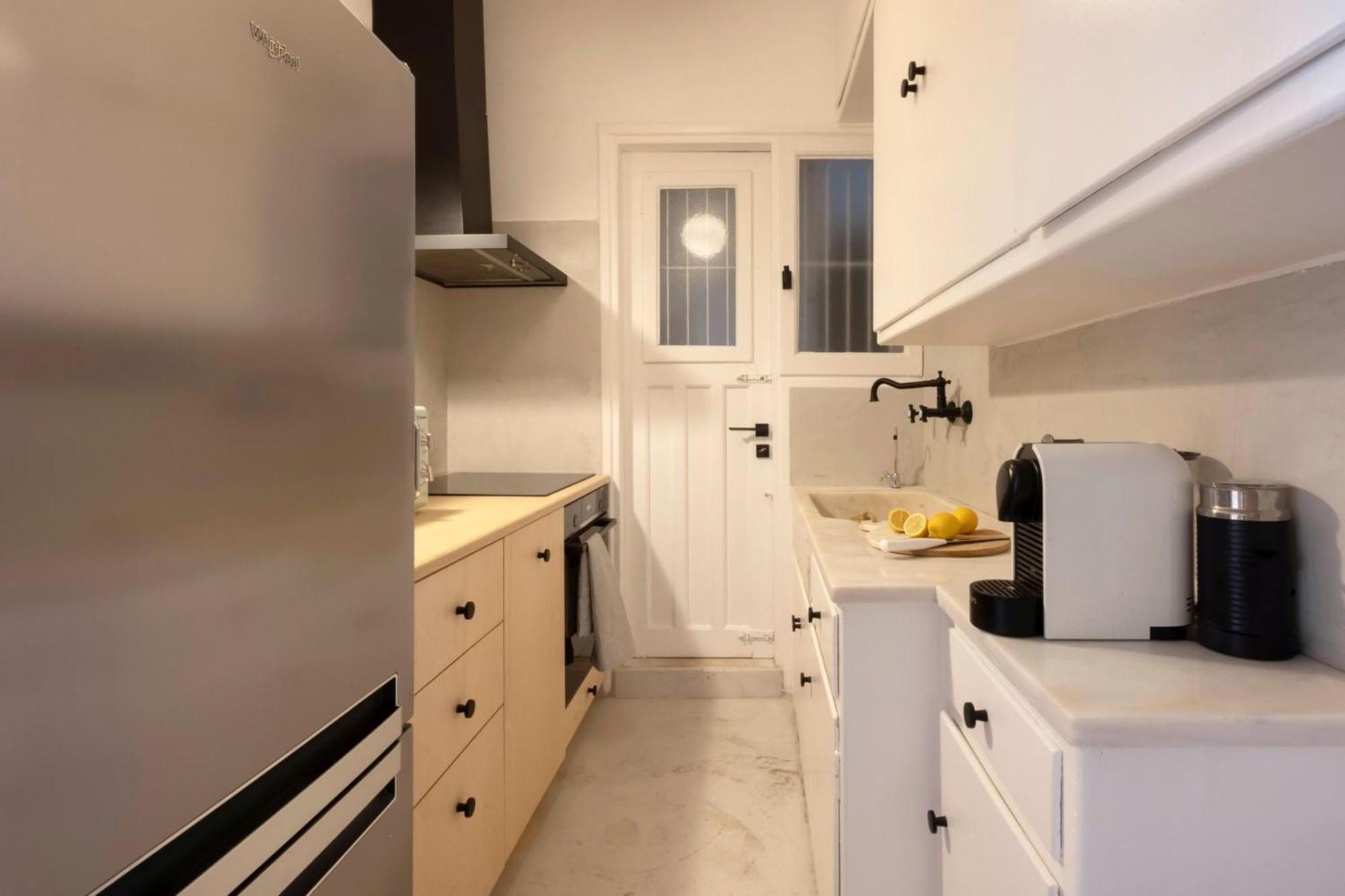 Meliti Apartment In Plaka Афины Экстерьер фото